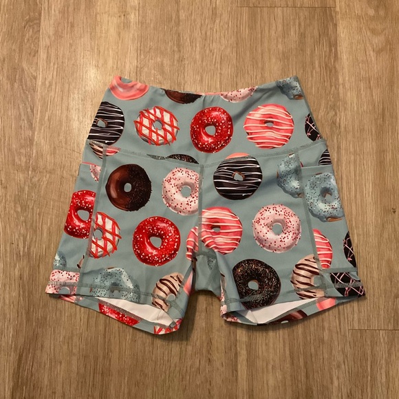 Donut Lifting Shorts - Picture 1 of 4